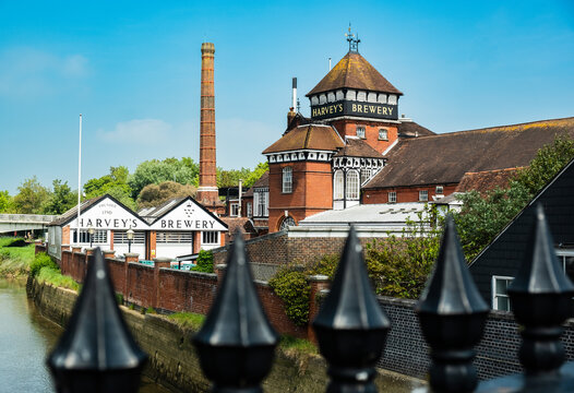 Blick auf Harvey´s Brewery in Lewes, East Sussex, England