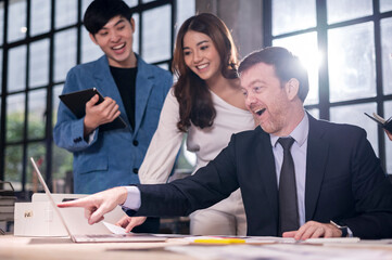 group diverse multiethnic business office worker meeting and present on board in business office
