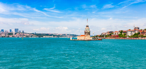 Naklejka premium Istanbul view from Bosphorus strait, Turkey. Maiden's Tower
