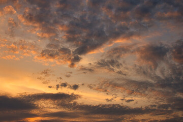 Himmel Dramatisch - Wolken - Beautiful Sky Background - Sunset - Sunrise - Sundown - Clouds - Concept - Nature - Closeup - Sun - Light - High quality photo	