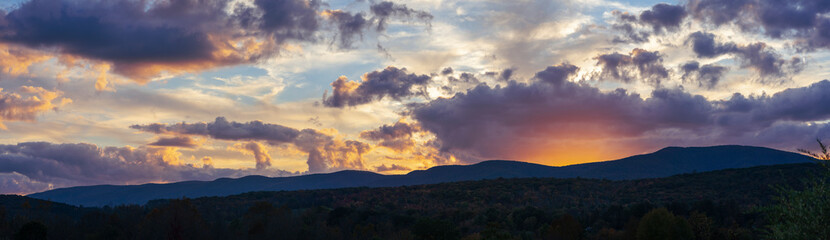 Naklejka na ściany i meble Sunset panorama over the mountains. Williamstown, Massachusetts.