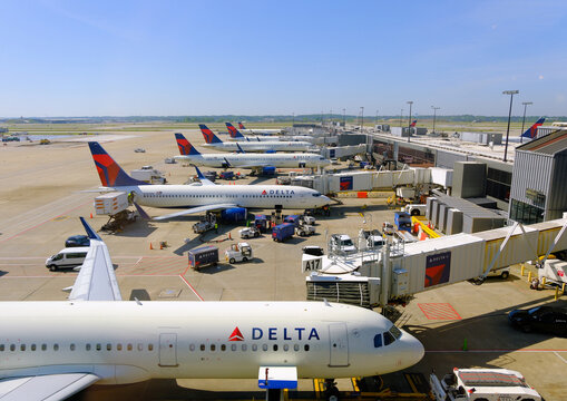 Delta Airliners Lined up at Gates at Atlanta Hartsfield Jackson Airport