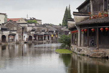 Obraz premium Nanxu, the water town of China's Huzhou Province, maintains the look and feel of its Qing Dynasty apex