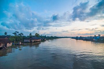 Fototapeta na wymiar Beautiful view of Martapura River in the morning. The River located in Banjarmasin, South Kalimantan, Indonesia