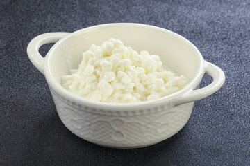Dietary granulated cottage cheese for breakfast