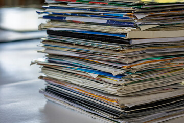 Old used papers (drawings, documents, etc.) as waste paper.