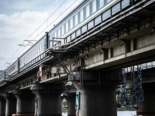 100 million pixel high-definition urban buildings and bridges