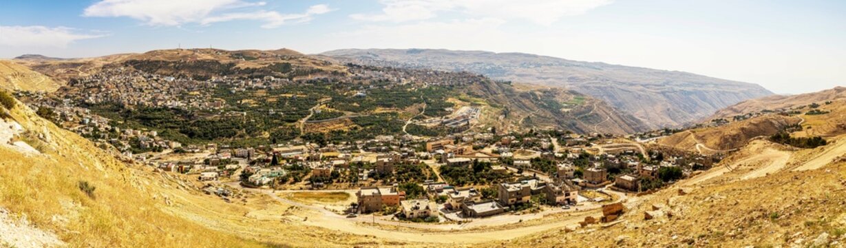 Panorama of Al- tafilah city and danna mountains- afra hot water
مدينة الطفيلة وجبال محمية ضانا الرائعة وبحيرة لوط عليه السلام