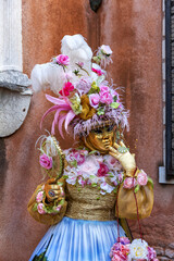 Fototapeta na wymiar Beautiful lady masks during the Venice carnival
