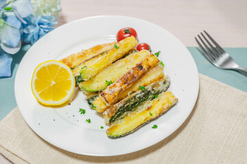 スティックズッキーニの唐揚げ