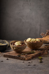 Coconut bowls with oat porridge