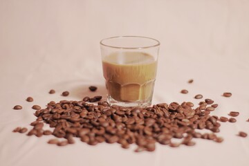 isolated, brown, roasted, beans, closeup, background, flat lay, top of view, backdrop, space, brew, morning, aromatic, natural, roast, pastel, drip, enjoyment, cut out, idea, shadow, shiny, cafe, arab