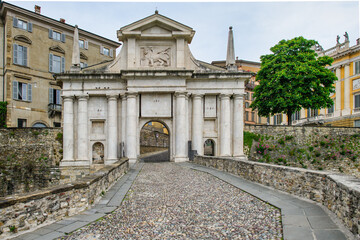 Fototapeta na wymiar Porta San Giacomo entrance to the Città Alta Bergamo