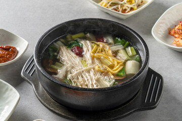 Short rib soup, beef sashimi bibimbap, soybean paste stew, yukgaejang, pork, kimchi jjigae