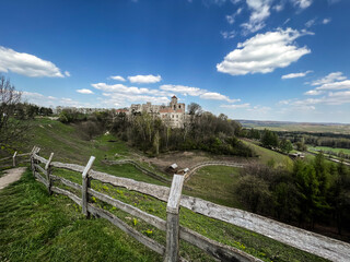Fototapeta na wymiar Tenczyn Castle - the ruins of a castle located in the Jura Krakowsko-Częstochowska, Poland