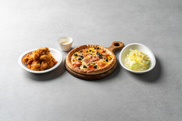 Pizza, bulgogi, pizza, pastry, bacon, cheese crust, cheese, sweet potato, cheddar cheese