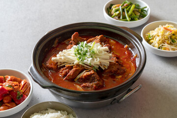 Spam, duruchigi, pork ribs, grilled mackerel, Lim Yeon-soo, egg roll, Korean food