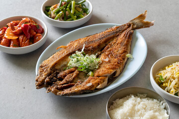 Spam, duruchigi, pork ribs, grilled mackerel, Lim Yeon-soo, egg roll, Korean food Spam, duruchigi, pork ribs, grilled mackerel, Lim Yeon-soo, egg roll, Korean food kimchi stew