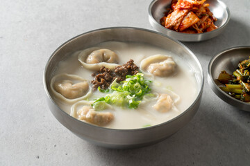 steamed dumplings, republic of korea, food, dumplings, rice cake dumpling soup, noodles, country noodles, dumplings