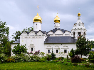 Fototapeta na wymiar Churches on Podol near Trinity Lavra is one of the most ancient churches of Sergiev Posad town