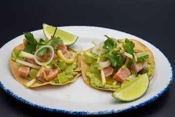 Tostadas de atún, gastronomía mexicana