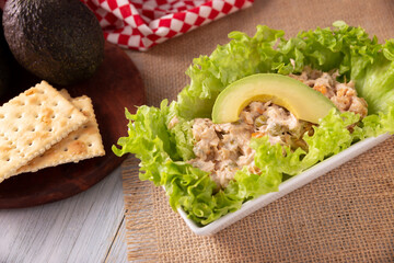 Tuna salad. Very popular dish in many countries, it is a quick, simple and nutritious recipe, it can be served in a sandwich, with cookies or as a complement to another dish.