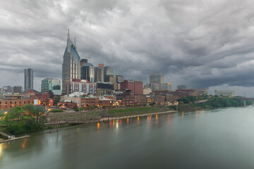 Fototapeta na wymiar Nashville Tennessee Sky line from river