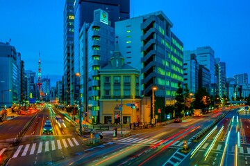 Fototapeta premium 東京夜景 幹線道路