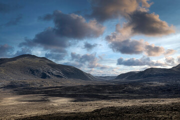 Fototapeta na wymiar Scottish Highlands. Scotlands. Landscapes and mountains. Clouds. 