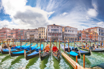 Astonishing morning cityscape of Venice with famous Canal Grande.