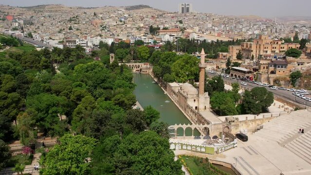 Balikligol is a historical and religious site located in Sanliurfa, Turkey. This sacred lake is home to legends and mythological stories.