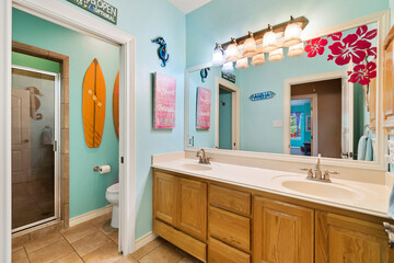 luxury bathroom