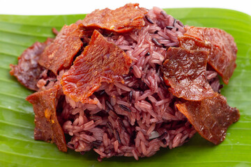 Black sticky rice with fried dried beef