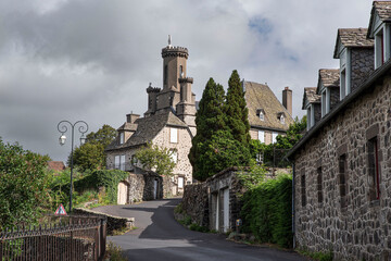 Fototapeta na wymiar Architecture of the village of Salers in Auvergne, France