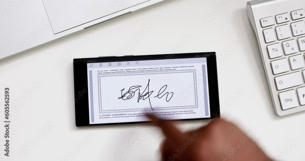 Poster digital signature on contract document online