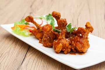 Buffalo wings, fried BBQ chicken