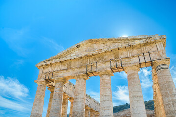 Picture of Ancient Greek Doric temple at Segesta.