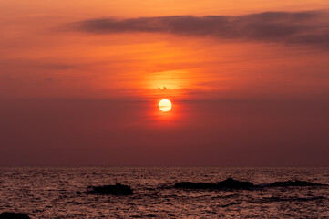 城ヶ島の磯から見る夕暮れの空