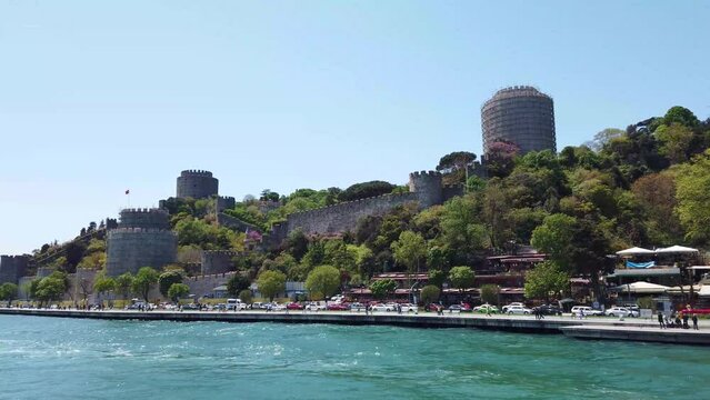 Istanbul Posporus Fatih Sultan Mehmet Brücke und Zeki Pasa Yalisi