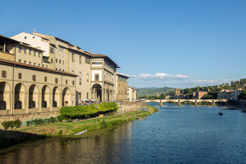 Fototapeta na wymiar Banks of the Arno, seen from the Ponte Vecchio (Old Bridge), Florence