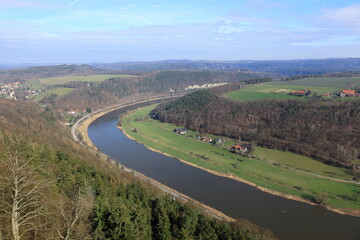 Fototapeta na wymiar Blick auf die Elbe bei Bad Schandau