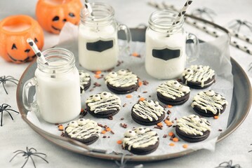 Halloween Mummy Cookies, party food, desserts, snacks