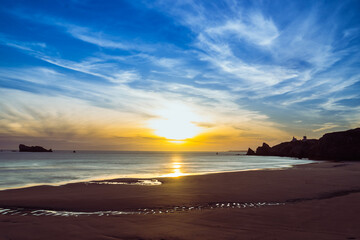 Coucher de soleil sur une plage