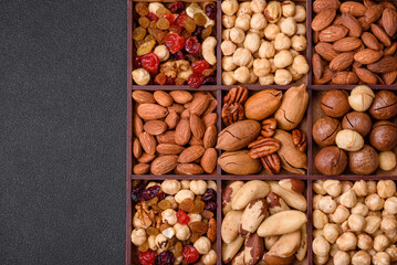 Mix of roasted macadamia nuts, cashews, pecans, almonds, raisins and dry berries