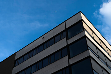 Obraz premium modern office building with sky