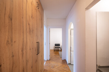 Entrance area with wooden doors