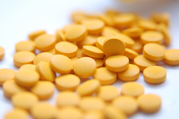 Fototapeta na wymiar tablets and capsules