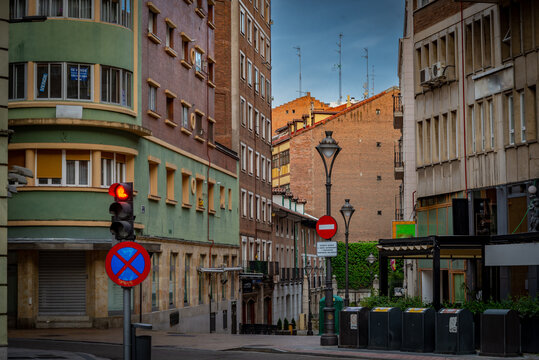 Catedral de Oviedo durante el d&iacute;a Asturias, Espa&ntilde;a