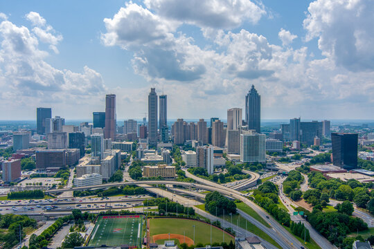 The Atlanta, Georgia skyline on a sunny day © Cavan