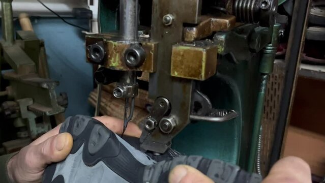 mechanical sewing needle shoe sewing